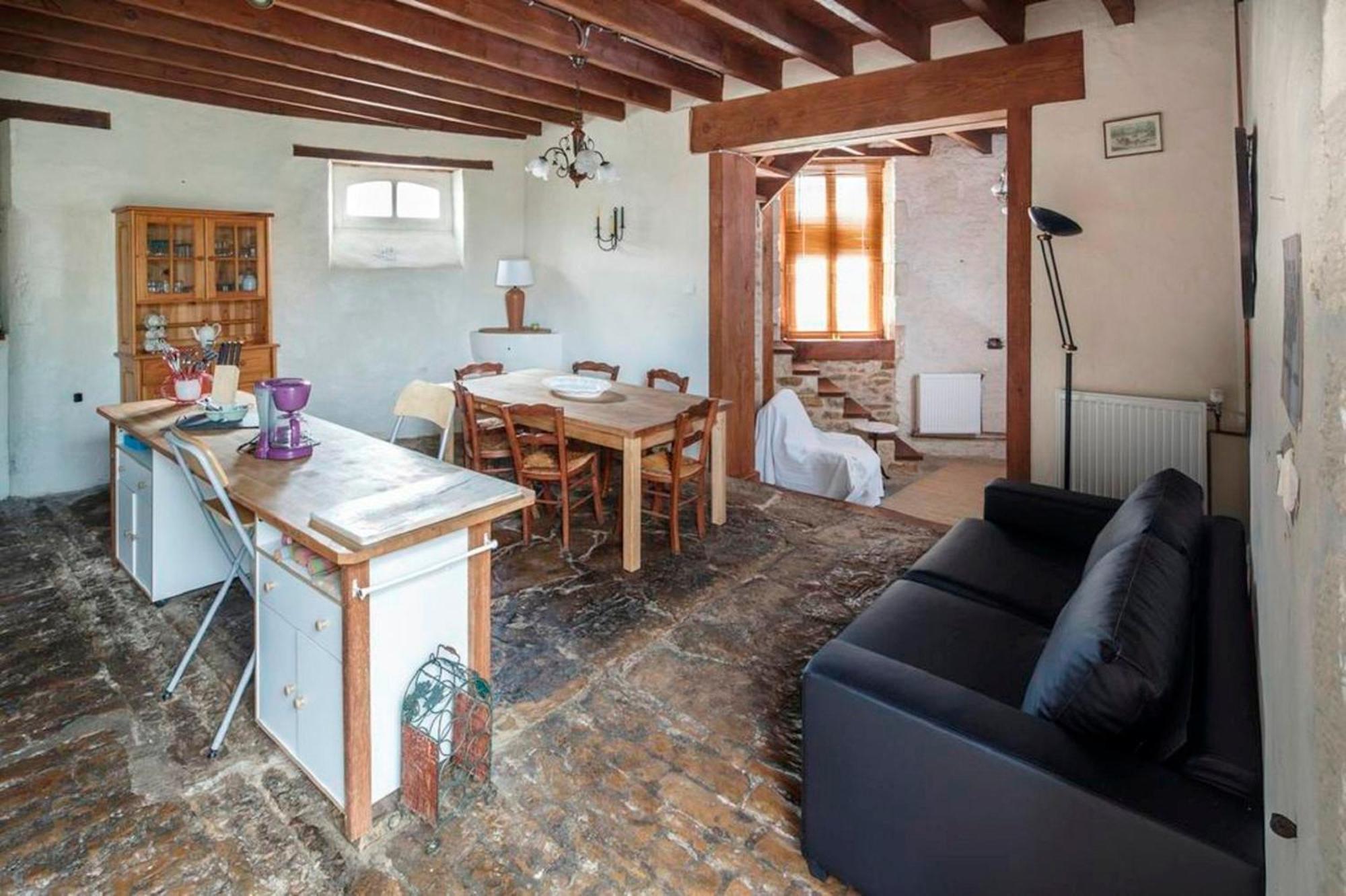 Holiday Home La Brijopa Bazoges-en-Pareds Quarto foto